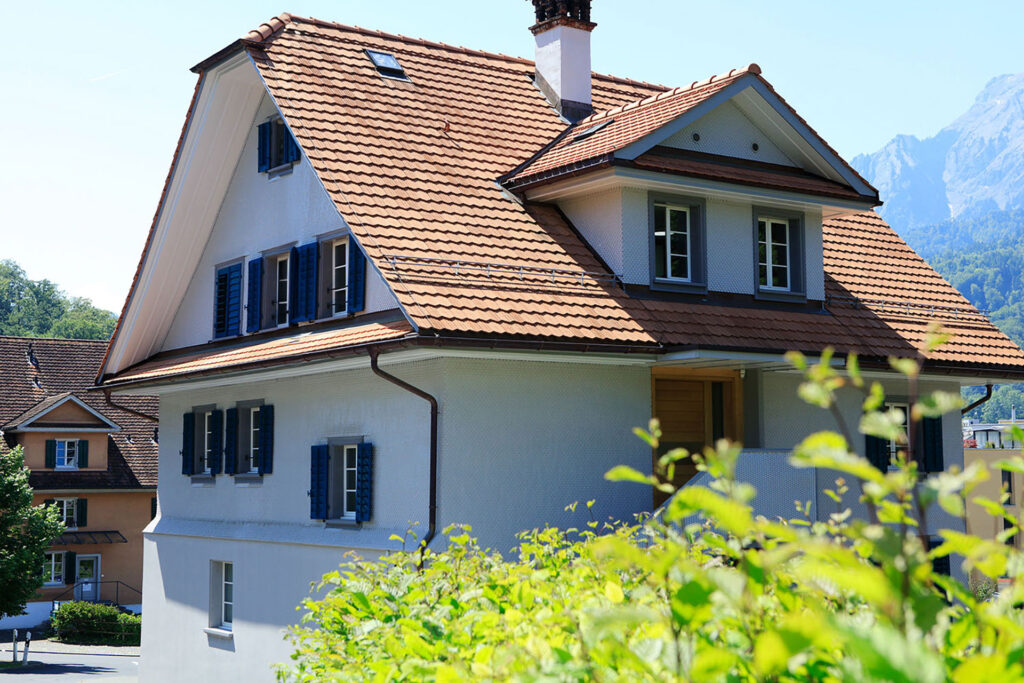 polibau_referenz_pfarrhaus-horw_01