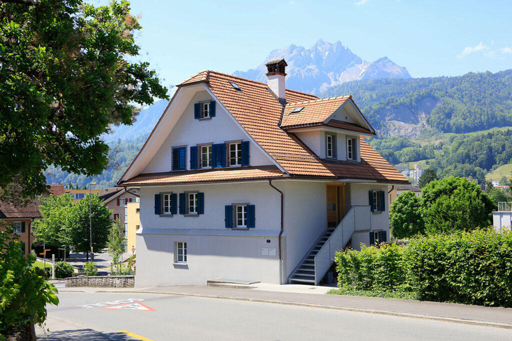 polibau_referenz_pfarrhaus-horw_korr